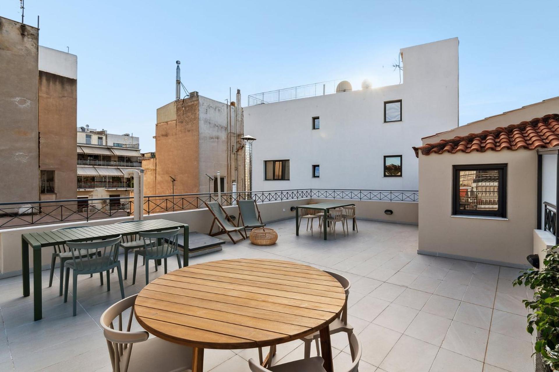 Limehome Athens Solonos City Center Buitenkant foto