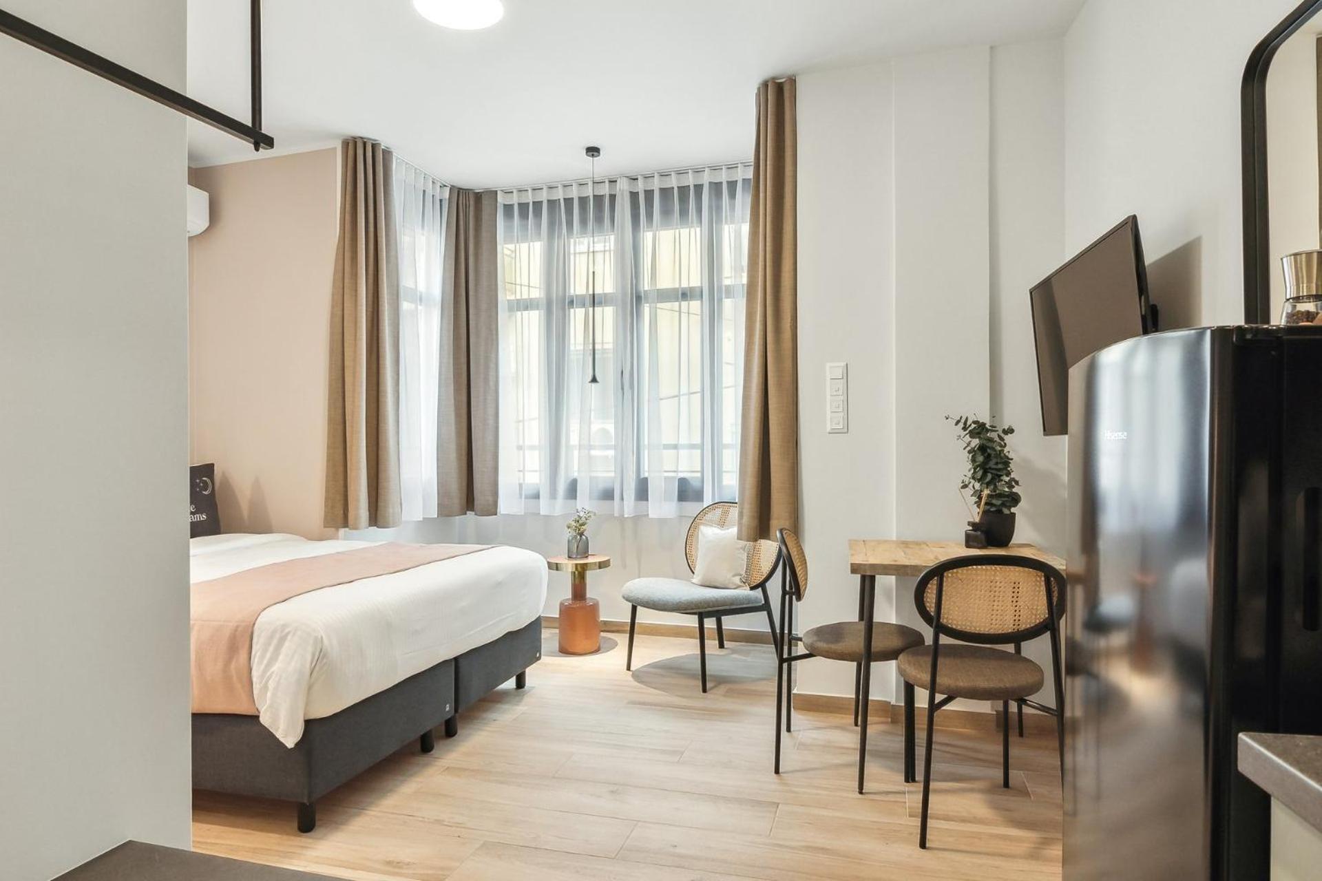 Limehome Athens Solonos City Center Buitenkant foto