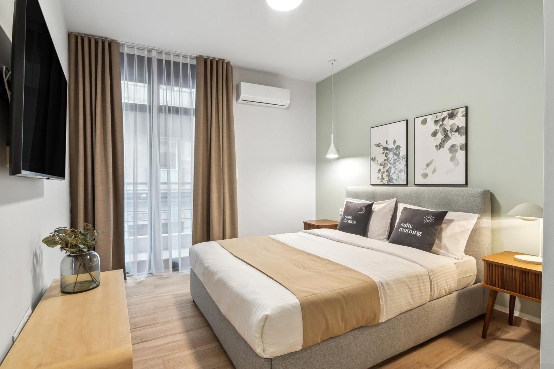 Limehome Athens Solonos City Center Buitenkant foto